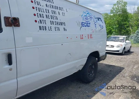 2010 Ford E-250 Commercial/Recreational z USA, uszkodzony, nr VIN 1FTNE2EW8ADA26159